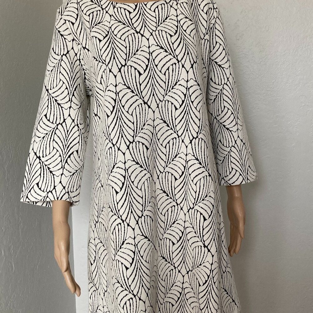 Isle by Melis Kozan White & Black Dress